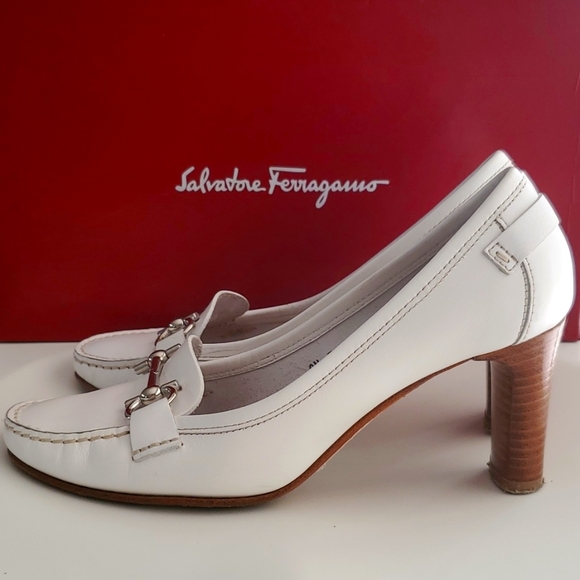 Ferragamo women's shoes in white leather size 6 - Picture 2 of 8